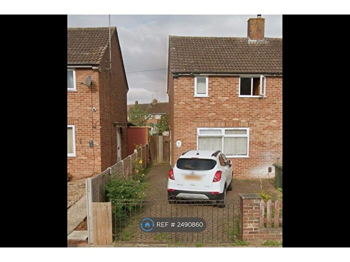 2 Bedroom Semi-Detached House To Rent In Chesford Road, Luton, LU2