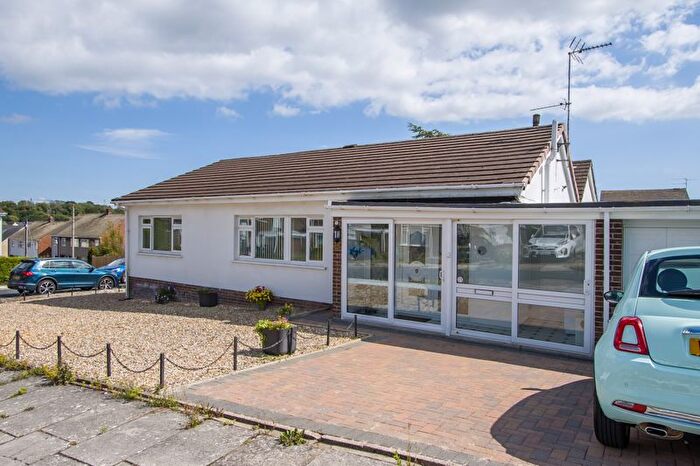 3 Bedroom Semi-detached Bungalow For Sale In Highfield Close, Dinas Powys, CF64