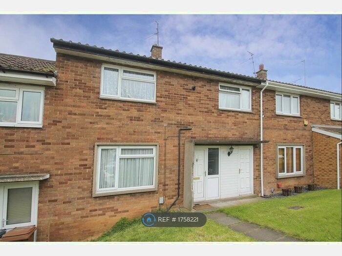 3 Bedroom Terraced House To Rent In Severn Drive, Northampton, NN5