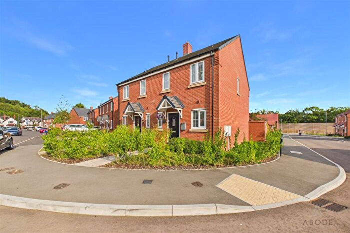 2 Bedroom Semi-Detached House For Sale In Union Way, Burton-On-Trent, DE14