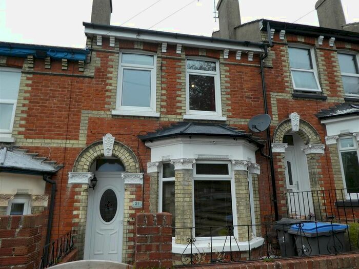 3 Bedroom Terraced House To Rent In Vale View Road, Dover, CT17