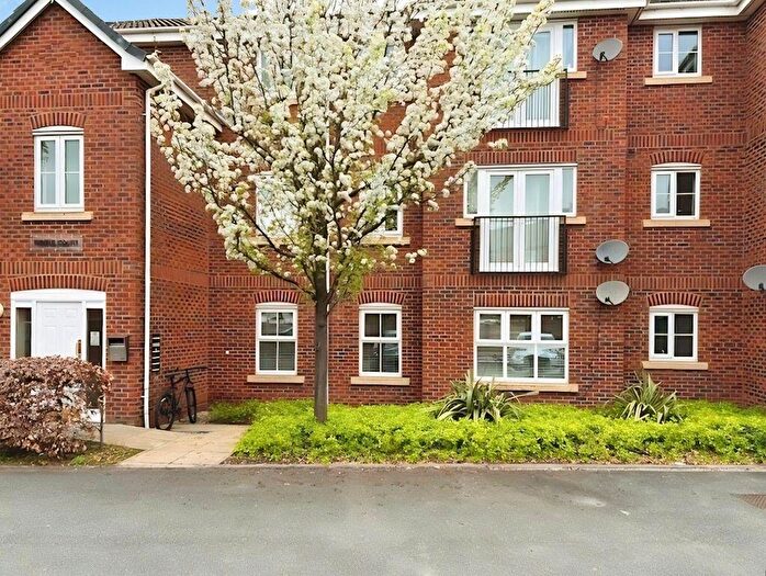 2 Bedroom Flat For Sale In Waterfall Close, Tamworth, B77