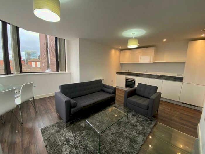 2 Bedroom Apartment To Rent In Broadway Residences, Broad Street, Birmingham, B15