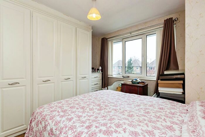 3 Bedroom Detached House For Sale In Newlyn Drive, Nottingham, NG8