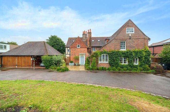 6 Bedroom Detached House For Sale In Gates Green Road, West Wickham, BR4