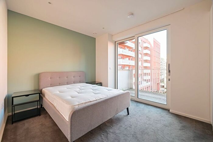 3 Bedroom Flat To Rent In Fortuna House, East Village, Stratford, London, E20