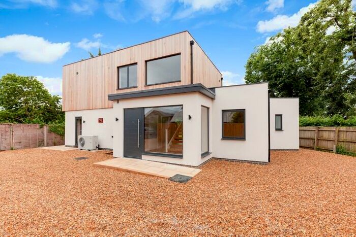 5 Bedroom Detached House To Rent In Badgers Walk, Marcham, OX13