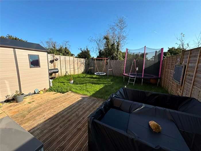 2 Bedroom Semi-Detached House For Sale In Ward Close, Purton, Wiltshire, SN5