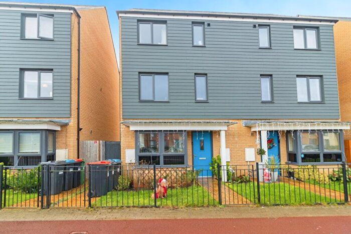 4 Bedroom Semi-Detached House For Sale In Fen Street, Brooklands, Milton Keynes, Buckinghamshire, MK10