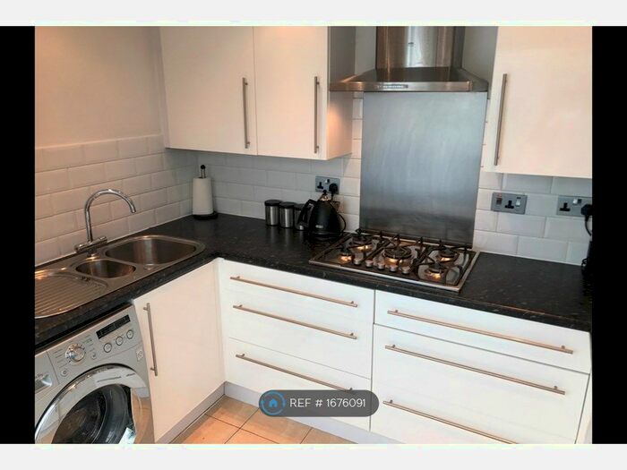 2 Bedroom Terraced House To Rent In Thomas Street, Taunton, TA2