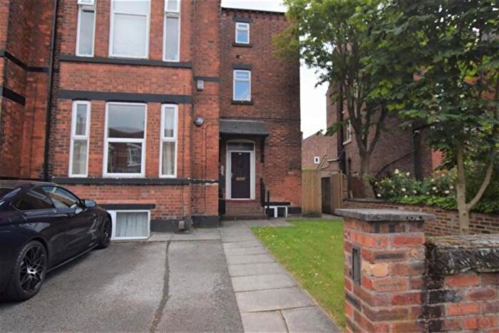 2 Bedroom Flat To Rent In Atwood Road, Didsbury, Manchester, M20