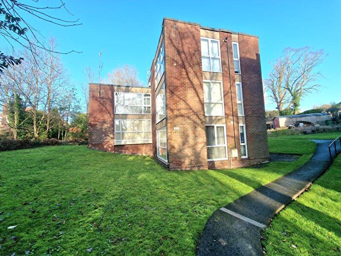 2 Bedroom Apartment For Sale In Sandy Lane, Romiley, SK6
