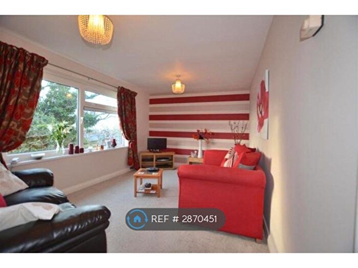 2 Bedroom Flat To Rent In York Road, Lancaster, LA1