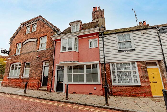 2 Bedroom Terraced House For Sale In West Street, Faversham, ME13