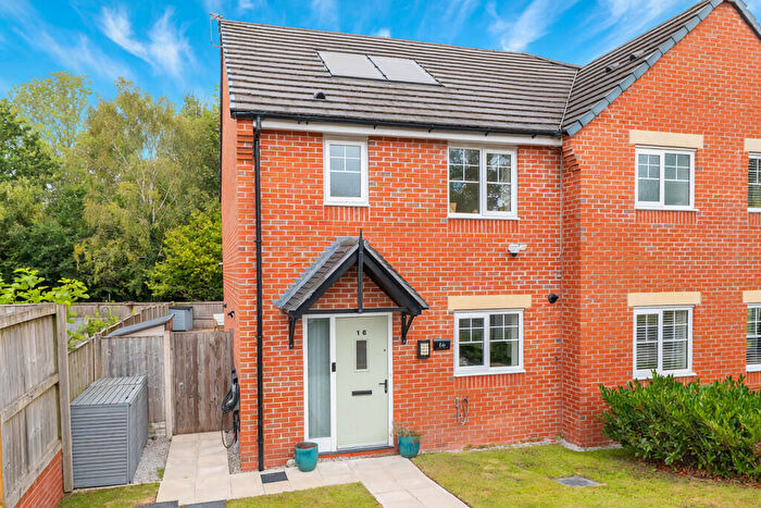 3 Bedroom Semi Detached House For Sale In Maltings Way, Penwortham, PR1