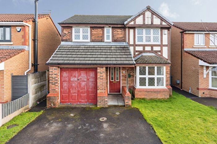 4 Bedroom Detached House For Sale In Gifford Place, Wigan, WN2