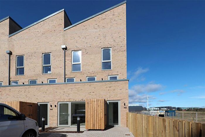 2 Bedroom Town House For Sale In Lescar Road., Waverley, S60