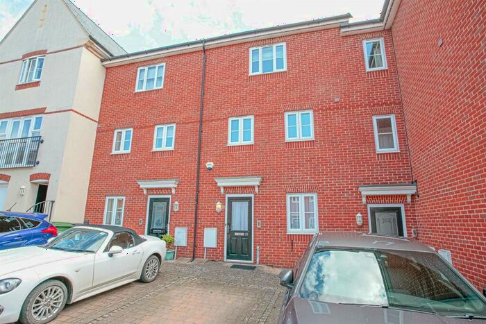 4 Bedroom Terraced House To Rent In Vintner Road, Abingdon, OX14