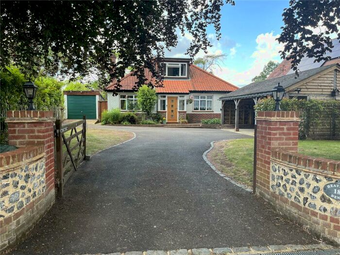 4 Bedroom Detached House For Sale In Groveside, Bookham, KT23