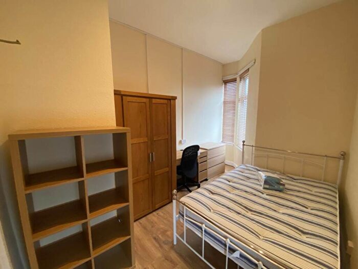 2 Bedroom House To Rent In Llantrisant Street, Ground Floor Flat, Cathays, Cardiff, CF24