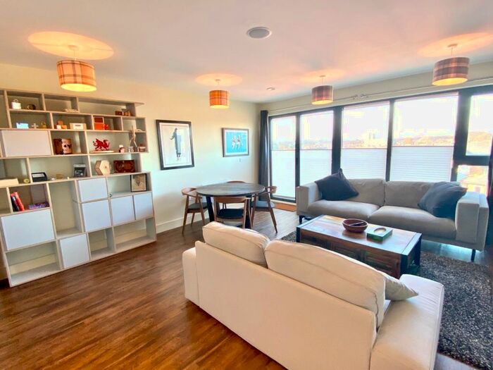 2 Bedroom Apartment To Rent In Lewis Street, Cardiff, CF11