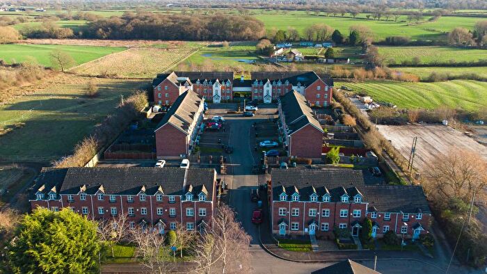 2 Bedroom Flat For Sale In Foxholme Court, Crewe, CW1