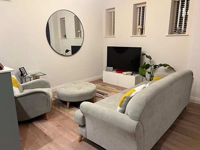 2 Bedroom Flat To Rent In Derby Road, Nottingham, NG7