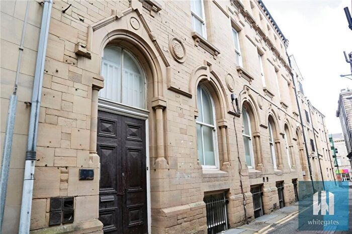 1 Bedroom Apartment To Rent In Chancery Lane, Town Centre, HD1