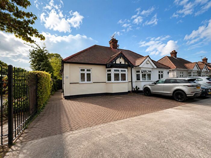 2 Bedroom Bungalow For Sale In Crowstone Road, Grays, RM16