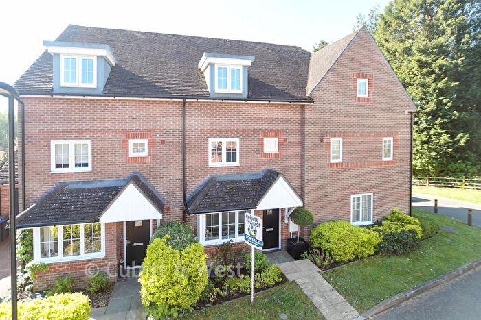 4 Bedroom Terraced House For Sale In Ashurst Way, East Grinstead, West Sussex, RH19