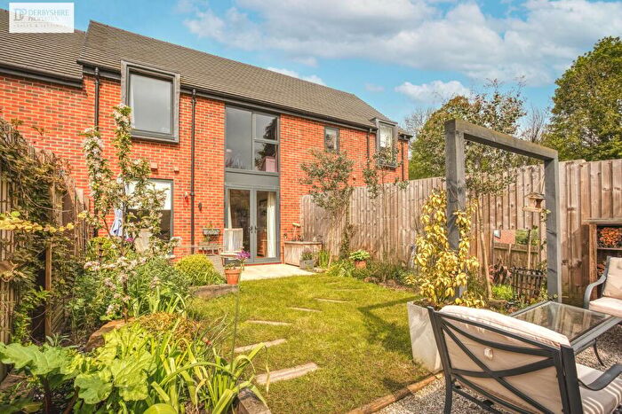 4 Bedroom Character Property For Sale In Matlock Road, Ambergate, Belper, DE56