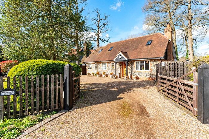 3 Bedroom Detached House For Sale In Hedgerley Green, Hedgerley, Slough, SL2