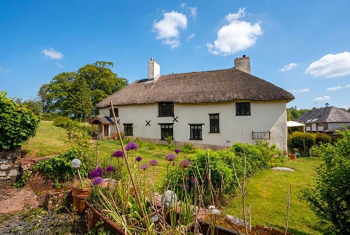 5 Bedroom Detached House For Sale In North Tawton, EX20