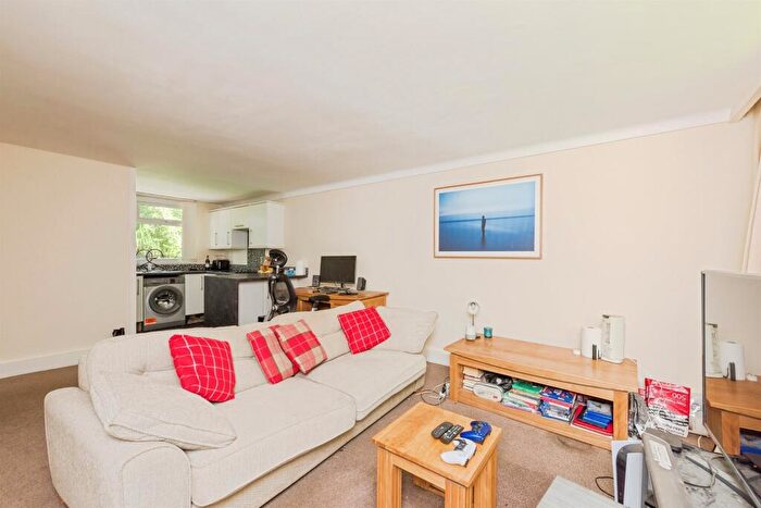 1 Bedroom Flat For Sale In Pages Close, Sutton Coldfield, B75