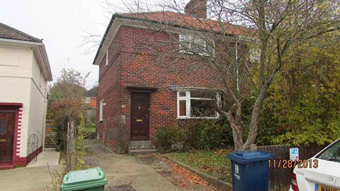 4 Bedroom Semi Detached House To Rent In Tawney Street, Oxford, OX4