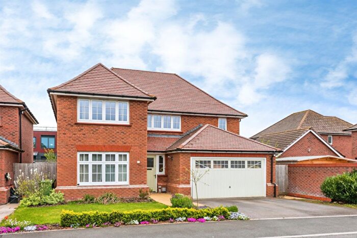 4 Bedroom Detached House For Sale In Jasper Close, Swindon, SN25