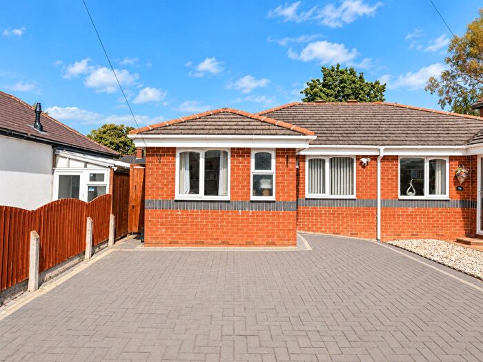 2 Bedroom Semi-Detached Bungalow For Sale In Linden Avenue, Halesowen, B62