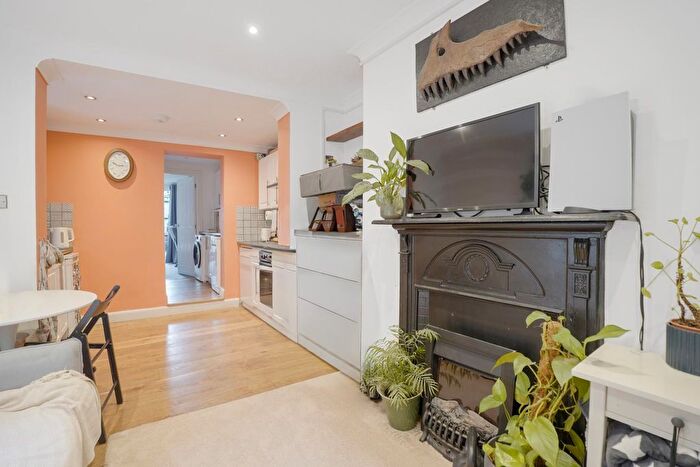 1 Bedroom Flat For Sale In Sunderland Road, Forest Hill, London, SE23