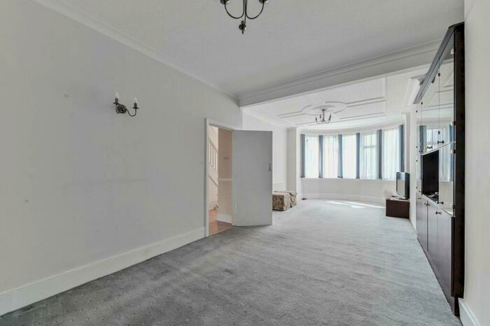 5 Bedroom Terraced House To Rent In Wolves Lane, London, , Wood Green, London, N22