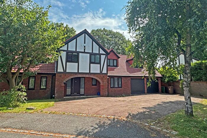 6 Bedroom Detached House For Sale In Warren Lodge Drive, Kingswood, KT20