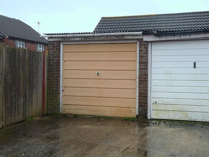Parking/garage To Rent In Garage, Timberleys, Littlehampton, BN17