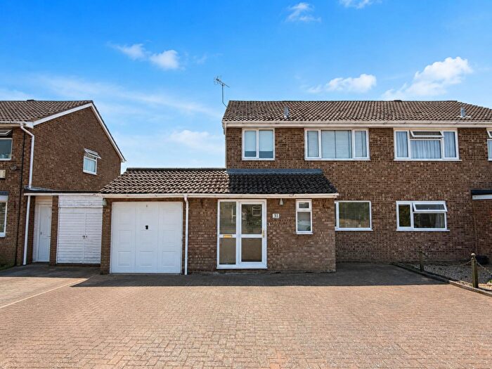 3 Bedroom Semi-Detached House To Rent In Wellington Close, West Row, IP28