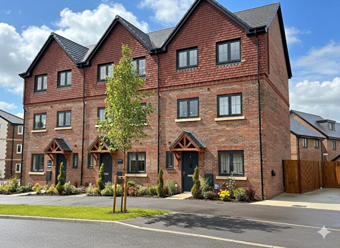 4 Bedroom House For Sale In Windsor Gate, Windsor, SL4