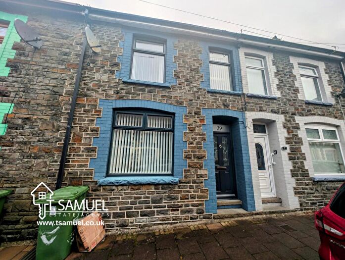 3 Bedroom Terraced House For Sale In Arnold Street, Mountain Ash, Mid Glamorgan, CF45