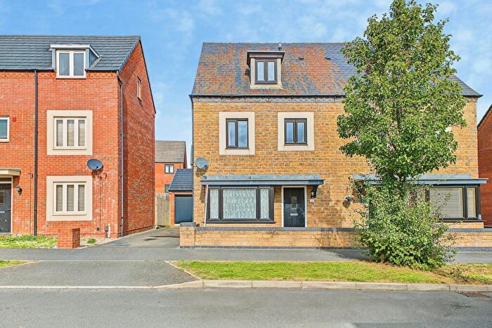 4 Bedroom Semi Detached House For Sale In Balmoral Close, Northampton, Northamptonshire, NN5
