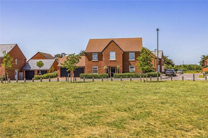 4 Bedroom Detached House For Sale In Hamilton Way, Westhampnett, Chichester, West Sussex, PO18