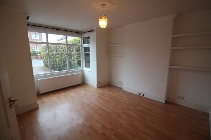 1 Bedroom Flat To Rent In Weyhill Road, Andover, Hampshire, SP10