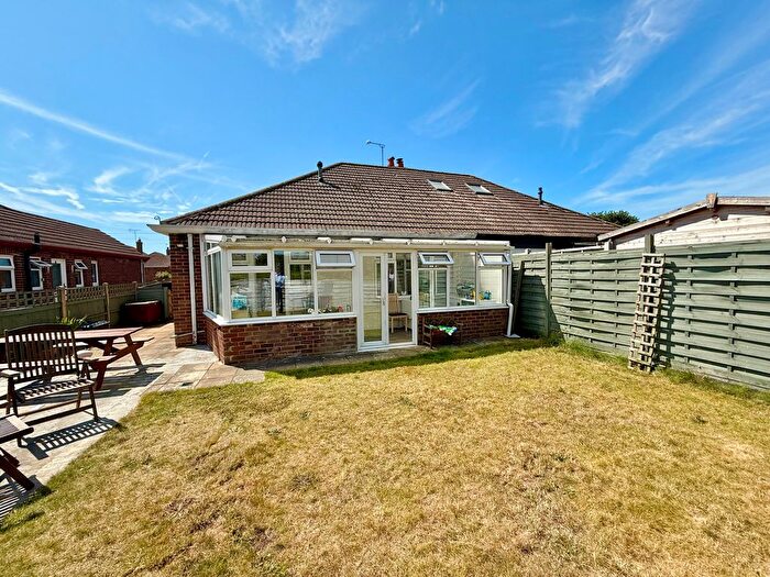 3 Bedroom Semi-Detached Bungalow For Sale In Palmer Road, Angmering, BN16
