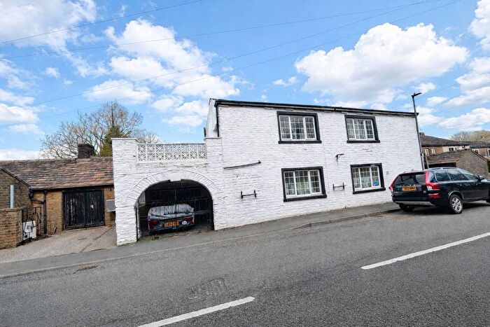 3 Bedroom Cottage For Sale In Hill Top Road, Thornton, Bradford, BD13