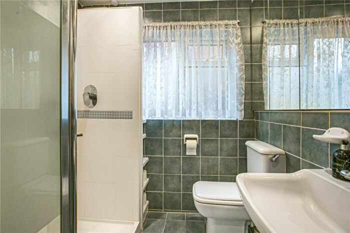 3 Bedroom Bungalow For Sale In Beechfield Close, Redbourn, St. Albans, Hertfordshire, AL3